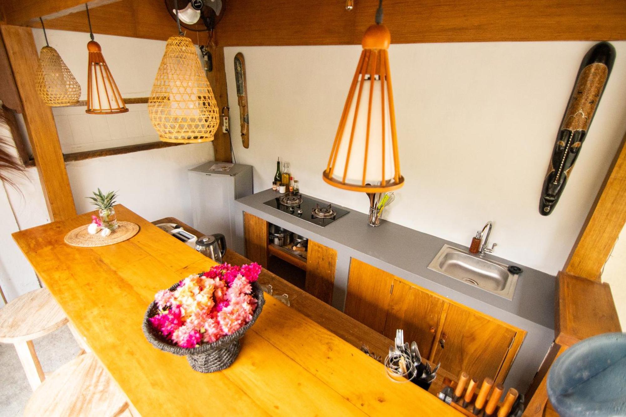 Rumah Singa - Holistic Healing Retreat Gili Air Exteriör bild