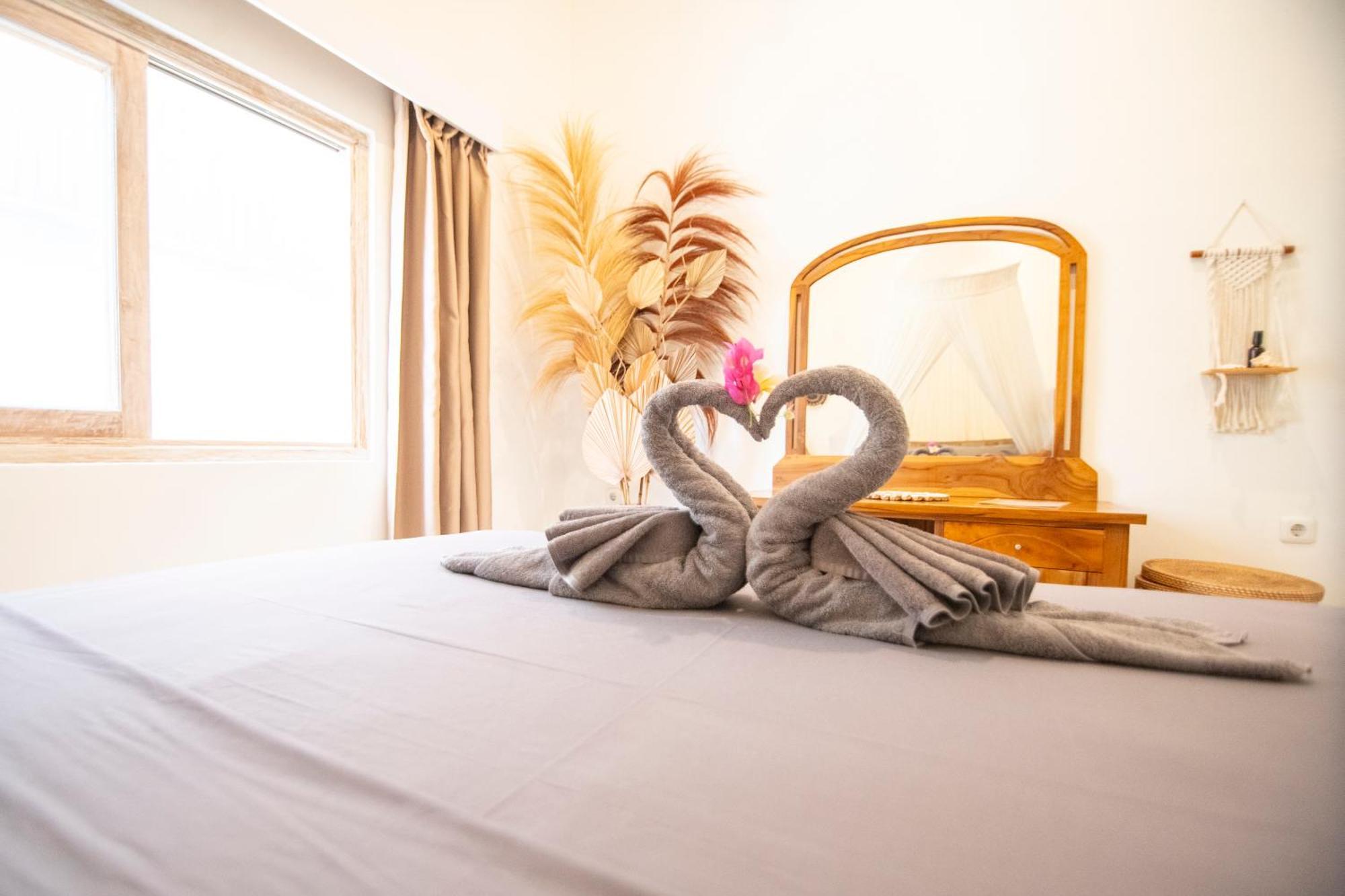 Rumah Singa - Holistic Healing Retreat Gili Air Exteriör bild